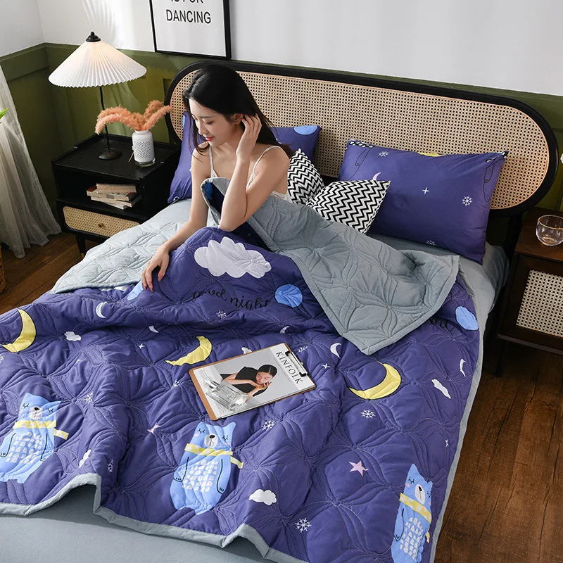 New Summer Washed Quilt Air-conditioning Soft Thin Blanket For Newborn Towel Muslin Sofa Blanket Breastfeeding Cover
New Summer Washed Quilt Air-conditioning Soft Thin Blanket For Newborn Towel Muslin Sofa Blanket Breastfeeding Cover