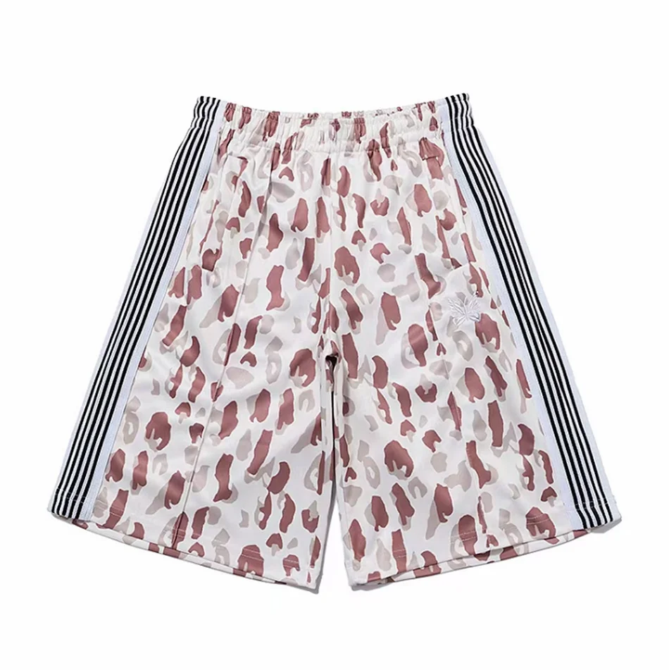 Butterfly Embroidery AWGE Needles Shorts Men Side Stripe Digital Print Needles Shorts Slightly Oversize Breeches Women shorts
Butterfly Embroidery AWGE Needles Shorts Men Side Stripe Digital Print Needles Shorts Slightly Oversize Breeches Women shorts
