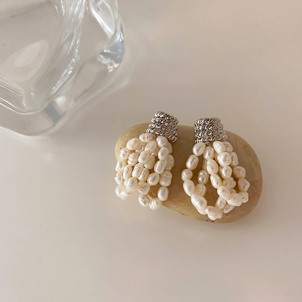 Ghidbk Stylish Natural Freshwater Pearl Ear Stud For Women 4 Rows Twisted Beaded Tassel Ear Studs Elegant Geometric Earring Gift 
Ghidbk Stylish Natural Freshwater Pearl Ear Stud For Women 4 Rows Twisted Beaded Tassel Ear Studs Elegant Geometric Earring Gift