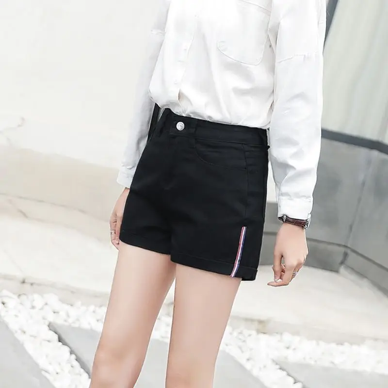 High waist thin white denim shorts women's 2021 summer net red new Korean curled loose wide leg hot pants fashion
High waist thin white denim shorts women's 2021 summer net red new Korean curled loose wide leg hot pants fashion