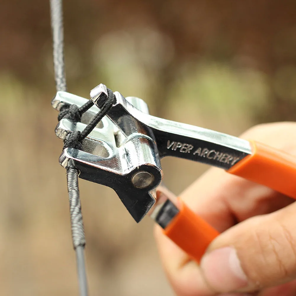 Ring pliers composite pulley bow and arrow universal pliers easily lock D ring archery accessories
Ring pliers composite pulley bow and arrow universal pliers easily lock D ring archery accessories
