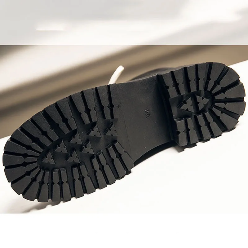 Womens shoes leather new autumn winter leisure plus velvet short boots thick heel thick bottom Martin boots women ankle boots
Womens shoes leather new autumn winter leisure plus velvet short boots thick heel thick bottom Martin boots women ankle boots