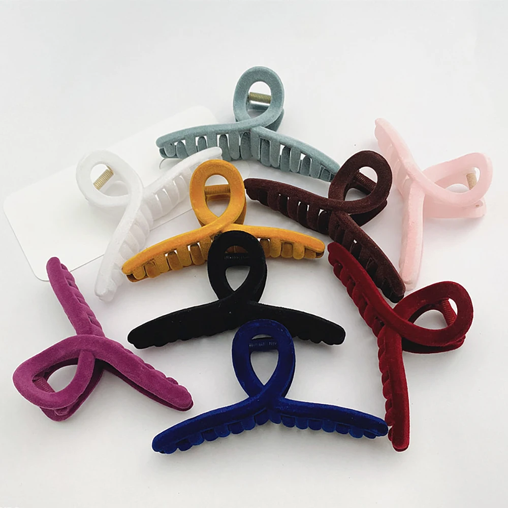 Simplicity Cross Hair Claws Elegant Velvet Plush Hair Clips Crab Ponytail Shark Clip Korea New Headwear Women Hair Accessories
Simplicity Cross Hair Claws Elegant Velvet Plush Hair Clips Crab Ponytail Shark Clip Korea New Headwear Women Hair Accessories
