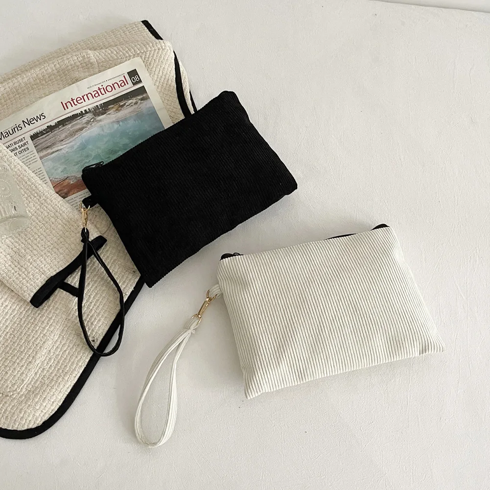 Женская сумка-конверт из ПУ кожи, с ремешком на руку 
Женская сумка-конверт из ПУ кожи, с ремешком на руку