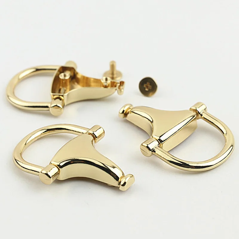 Meetee 2/4pcs Bag Side Clip Ring Buckle Metal Hanging Pendant Clasp Screw Handle Chain Hook Buckles DIY Hardware Accessories
Meetee 2/4pcs Bag Side Clip Ring Buckle Metal Hanging Pendant Clasp Screw Handle Chain Hook Buckles DIY Hardware Accessories