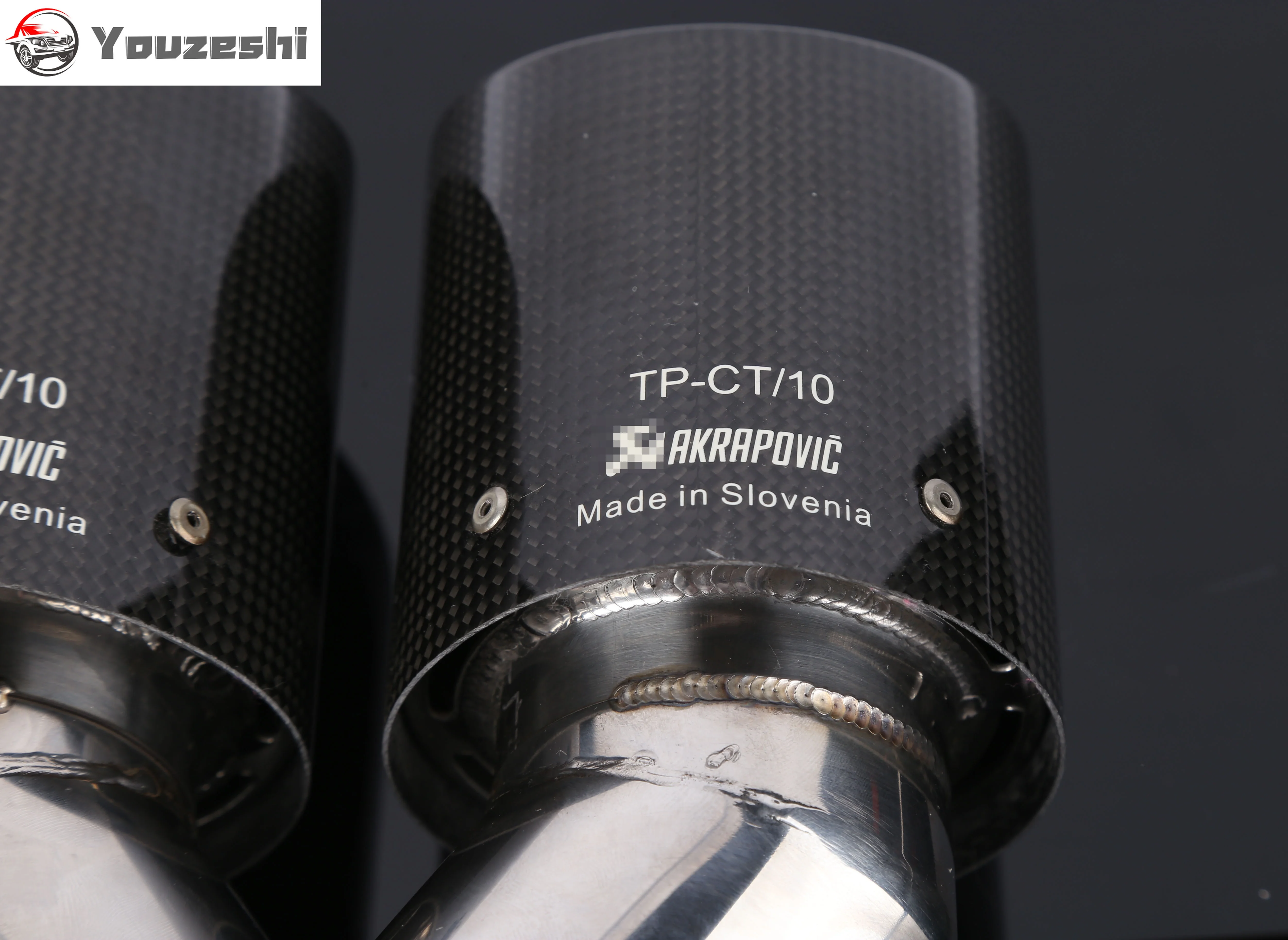 Carbon Fiber Dual-Outlet Y-style Muffler Pipes Exhaust Tips Mirror Polishing Stainless Steel Inlet 63mm Outlet 89mm 
Carbon Fiber Dual-Outlet Y-style Muffler Pipes Exhaust Tips Mirror Polishing Stainless Steel Inlet 63mm Outlet 89mm