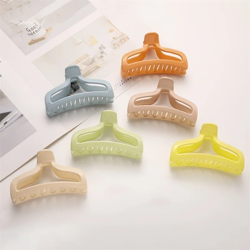 Заколка-крабик для волос женская, корейский стиль, яркие цвета 
Заколка-крабик для волос женская, корейский стиль, яркие цвета