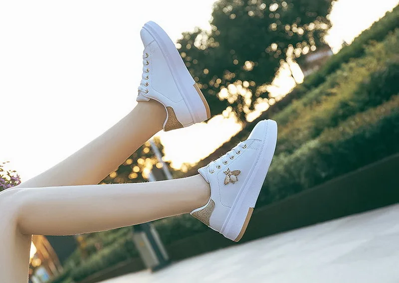 2019 New Women Sneakers Fashion Breathable PU Leather Platform White Women Shoes Soft Footwears Rhinestone Women Casual Shoes
2019 New Women Sneakers Fashion Breathable PU Leather Platform White Women Shoes Soft Footwears Rhinestone Women Casual Shoes
