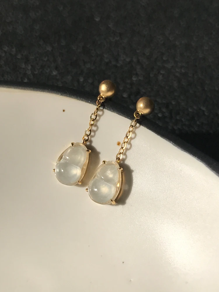 Custom Simple All-Match Myanmar Ice Jade Beans a Goods Brand New Custom Delicate Mosaic Female 18K Gold Jadeite Fu Bean Earrings
Custom Simple All-Match Myanmar Ice Jade Beans a Goods Brand New Custom Delicate Mosaic Female 18K Gold Jadeite Fu Bean Earrings