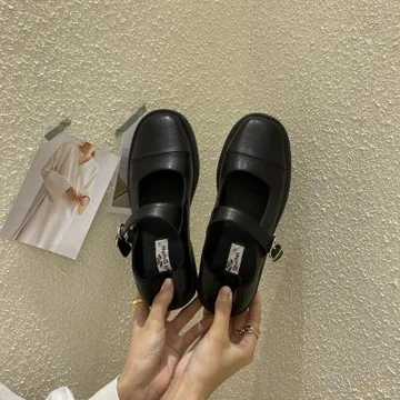 Casual Woman Shoe Round Toe Female Footwear British Style Buckle Strap Modis Oxfords Autumn Low Heels Dress Preppy 2021 Leather
Casual Woman Shoe Round Toe Female Footwear British Style Buckle Strap Modis Oxfords Autumn Low Heels Dress Preppy 2021 Leather
