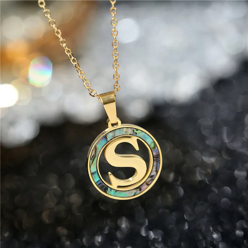 Exquisite 26 Letter Shell Pendant Golden Necklace Colorful Elegant Women Temperament Sweater Chain Fine Gift Jewelry
Exquisite 26 Letter Shell Pendant Golden Necklace Colorful Elegant Women Temperament Sweater Chain Fine Gift Jewelry