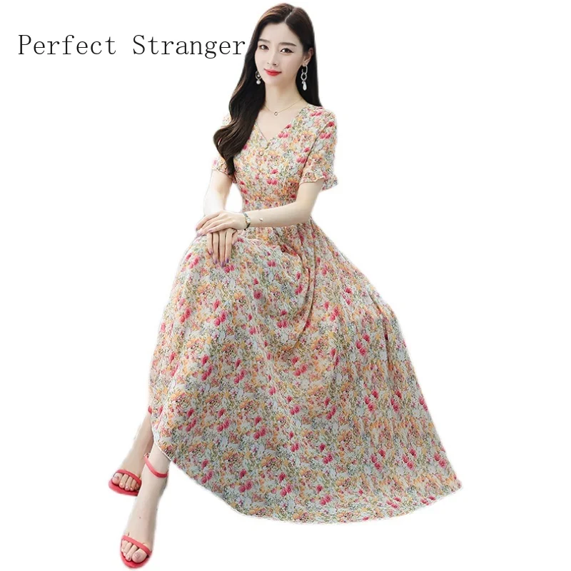 High Quality 2021 Summer Dress For Women V Collar Floral Printed Short Sleeve Women Chiffon Long Dress Plus Size
High Quality 2021 Summer Dress For Women V Collar Floral Printed Short Sleeve Women Chiffon Long Dress Plus Size