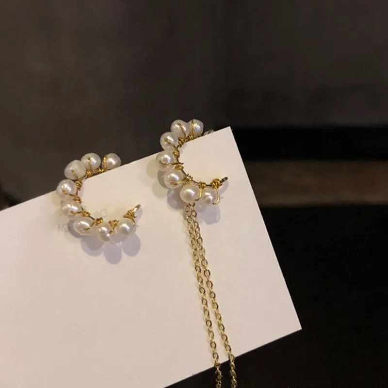 The New Fashion Web Celebrity Asymmetric Tassel Long Contracted Freshwater Pearl Earrings Earrings Female Gift Wedding Jewelry
The New Fashion Web Celebrity Asymmetric Tassel Long Contracted Freshwater Pearl Earrings Earrings Female Gift Wedding Jewelry