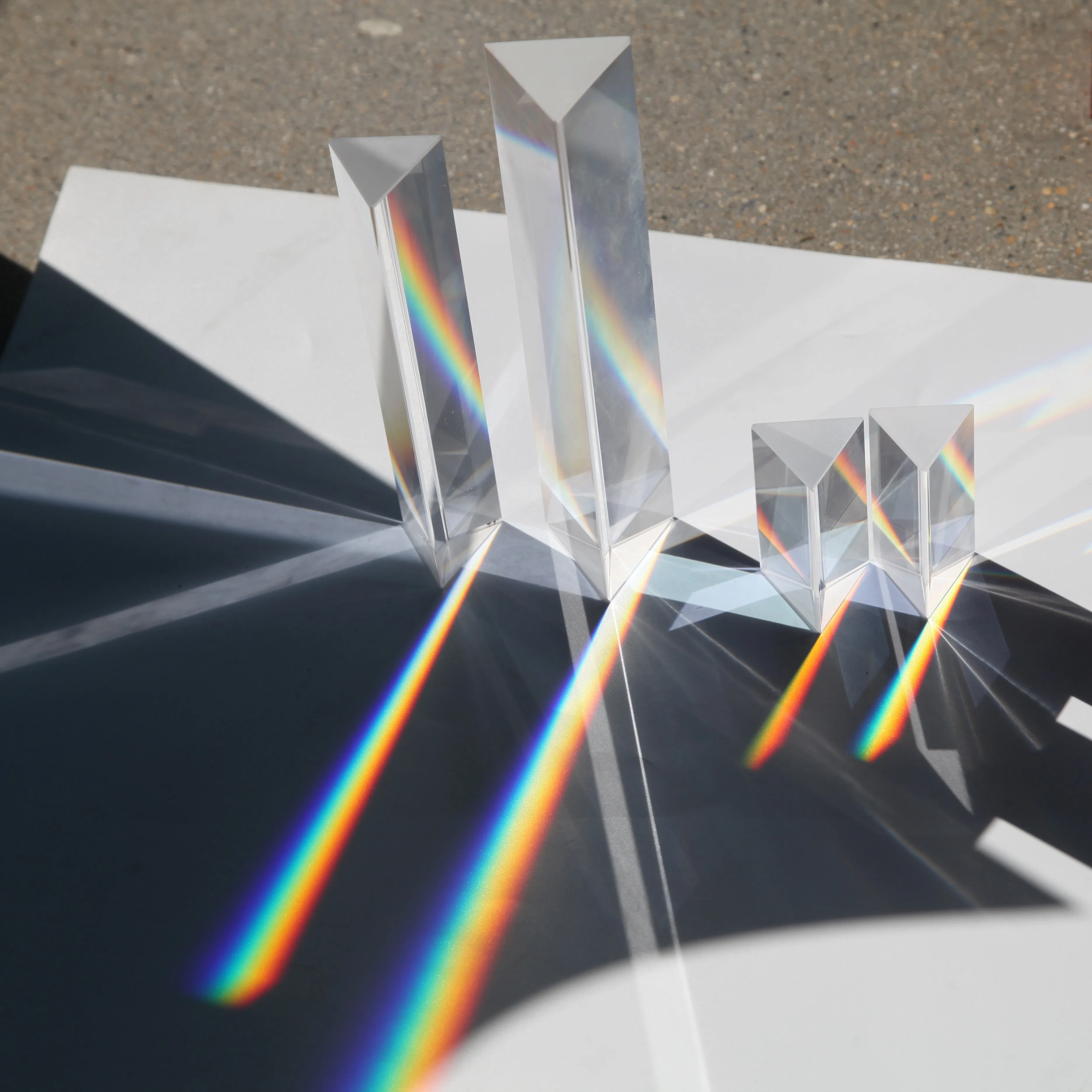 Optical Glass Rainbow Prism 30x30x60mm Teaching Triangle Prisms Colorful Light Shooting Rainbow Effect Photography
Optical Glass Rainbow Prism 30x30x60mm Teaching Triangle Prisms Colorful Light Shooting Rainbow Effect Photography