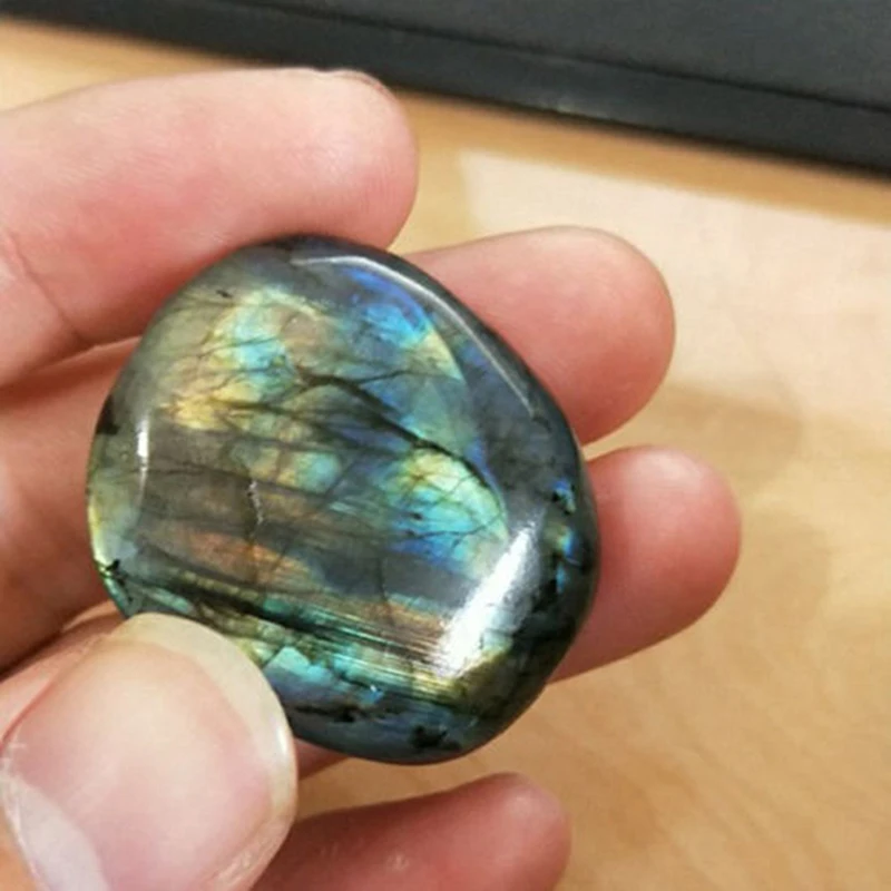 Natural Crystal Moonstone Raw Gemstone Polished Quartz Labradorite Handicraft Fish Tank Decorating Stone Healing Stone Ornament
Natural Crystal Moonstone Raw Gemstone Polished Quartz Labradorite Handicraft Fish Tank Decorating Stone Healing Stone Ornament