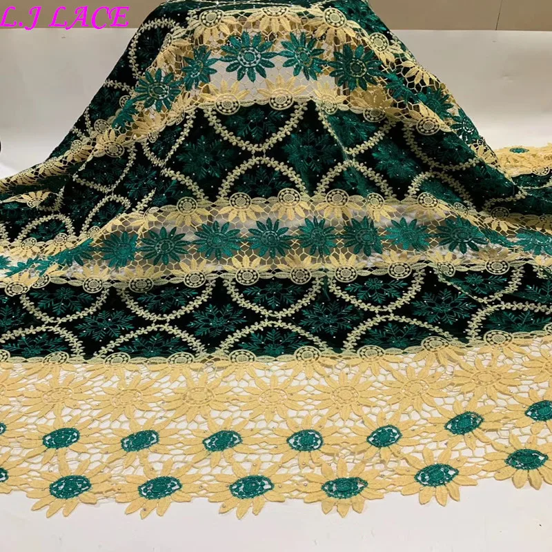 Nice soft velvet cord lace embroidery flower design woman dress DIY laces fabrics
Nice soft velvet cord lace embroidery flower design woman dress DIY laces fabrics