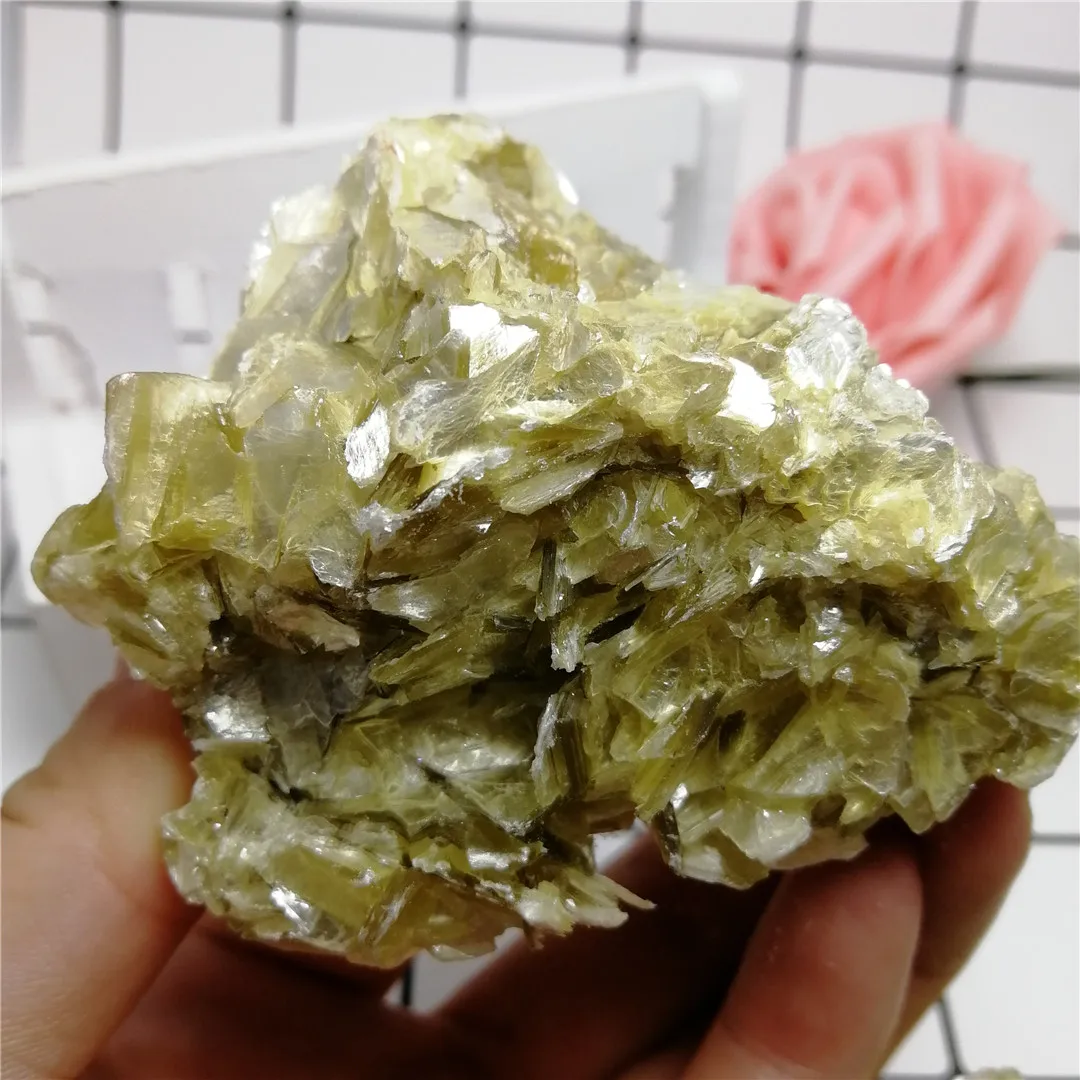 Образец природного драгоценного камня, слюдяной камень, коллекция исцеляющих драгоценных камней фэншуй, учебный образец, 1 шт.
Образец природного драгоценного камня, слюдяной камень, коллекция исцеляющих драгоценных камней фэншуй, учебный образец, 1 шт.