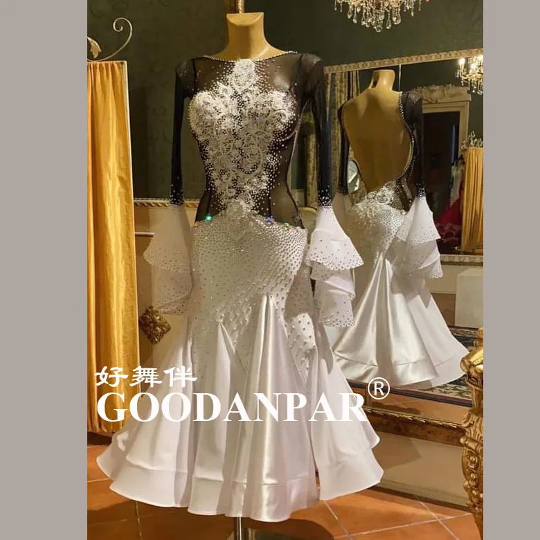 GOODANPAR 2020 New Standard Ballroom Dance Dress Women Girls Competition Costume Sleeveless Lycra Waltz Stage white balck
GOODANPAR 2020 New Standard Ballroom Dance Dress Women Girls Competition Costume Sleeveless Lycra Waltz Stage white balck