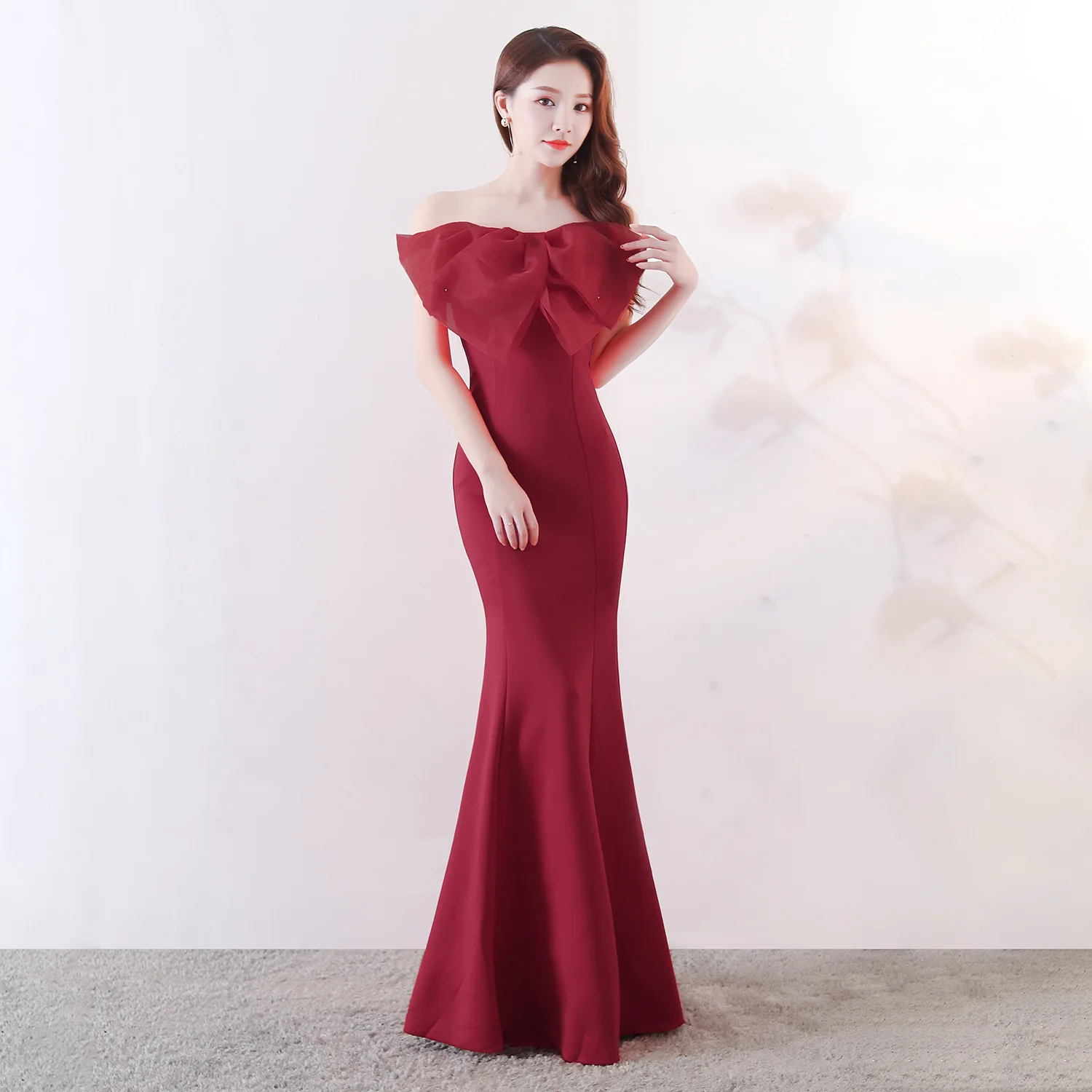 2022 New Women Bow Tie Dress Vestidos Slash Neck Sleeveless Strapless Nightclub Dress Celebrity Evening Party Club Dresses
2022 New Women Bow Tie Dress Vestidos Slash Neck Sleeveless Strapless Nightclub Dress Celebrity Evening Party Club Dresses