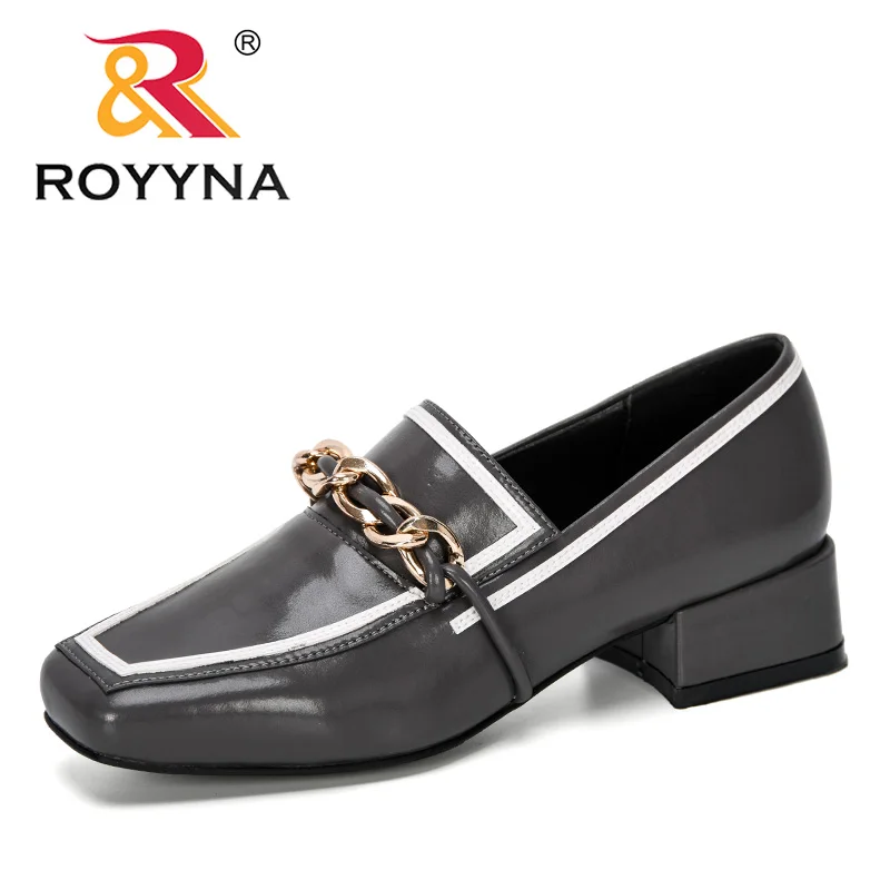 ROYYNA 2019 New Designer Lower Heel Square Toe Metal Chain Woman Shoes Elegant Ladies Shoes Zapatos De Mujer Trendy Footwear
ROYYNA 2019 New Designer Lower Heel Square Toe Metal Chain Woman Shoes Elegant Ladies Shoes Zapatos De Mujer Trendy Footwear