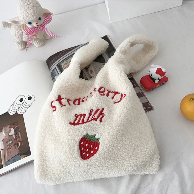 2020 Winter Women Small Plush Tote Simple Warm Cloth Wrist Bags Embroidery Handbag High Quality Eco Makeup Bag Purses For Girls
2020 Winter Women Small Plush Tote Simple Warm Cloth Wrist Bags Embroidery Handbag High Quality Eco Makeup Bag Purses For Girls