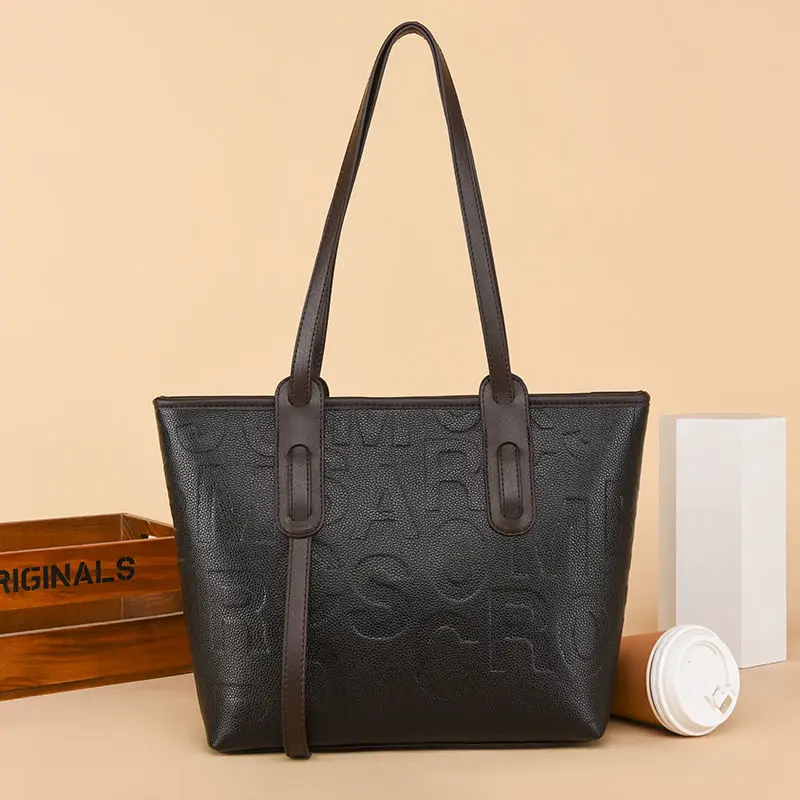 Letter Printing Large Capacity Tote Bag Luxury Handbags Women Bags Designer Fashion PU Leather Female Shoulder Shopping Bag
Letter Printing Large Capacity Tote Bag Luxury Handbags Women Bags Designer Fashion PU Leather Female Shoulder Shopping Bag