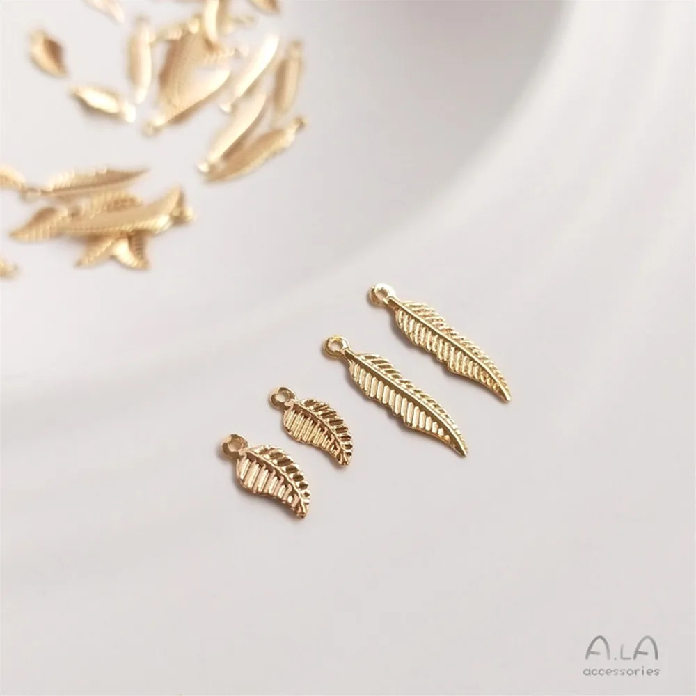 14K plating copper natural gold Bronze leaf decorative small pendant DIY handmade decoration
14K plating copper natural gold Bronze leaf decorative small pendant DIY handmade decoration
