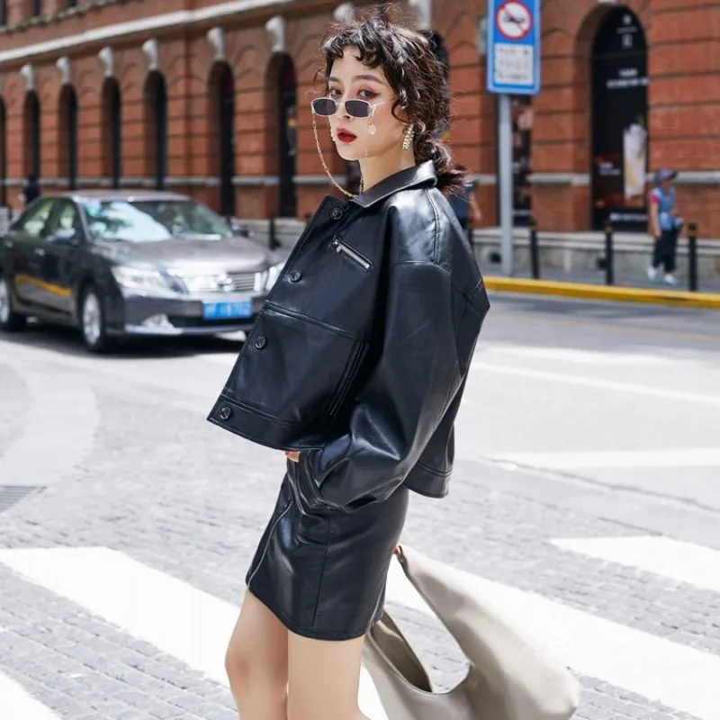 Designer Zipper Loose Biker Pu Leather Jacket Women Fashion Single Breasted Office Coat Square Collar Punk Full Sleeve Outerwear 
Designer Zipper Loose Biker Pu Leather Jacket Women Fashion Single Breasted Office Coat Square Collar Punk Full Sleeve Outerwear