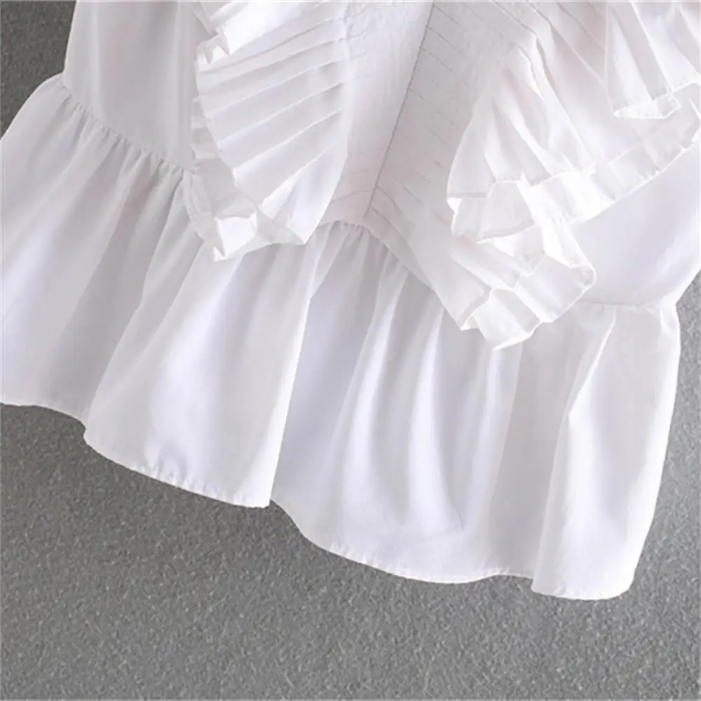2020 Spring Women's New White Court Wind Sleeveless V-Neck Top Small Pleated Laminated Frilled Poplin Shirt
2020 Spring Women's New White Court Wind Sleeveless V-Neck Top Small Pleated Laminated Frilled Poplin Shirt