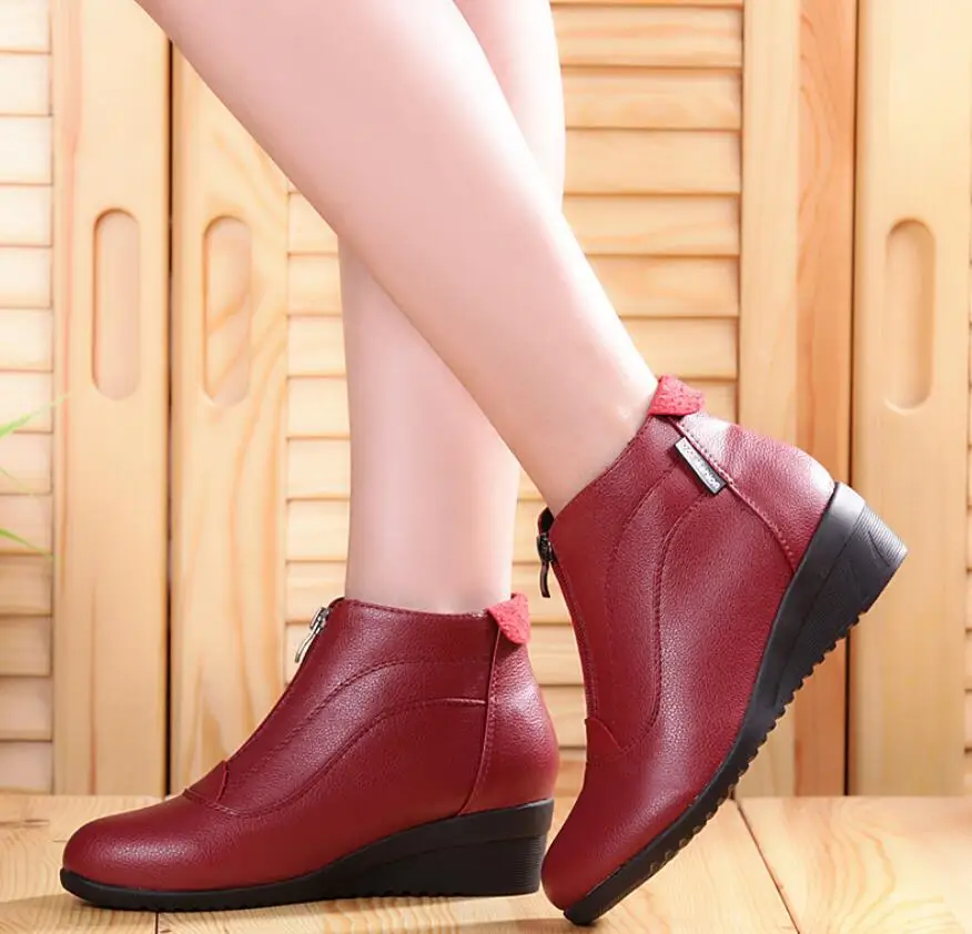 Fashion Autum Winter Woman Flat Boots Genuine Leather Ankle Shoes Vintage Casual Shoes Brand Plus Velvet Warm Female Snow Boots
Fashion Autum Winter Woman Flat Boots Genuine Leather Ankle Shoes Vintage Casual Shoes Brand Plus Velvet Warm Female Snow Boots