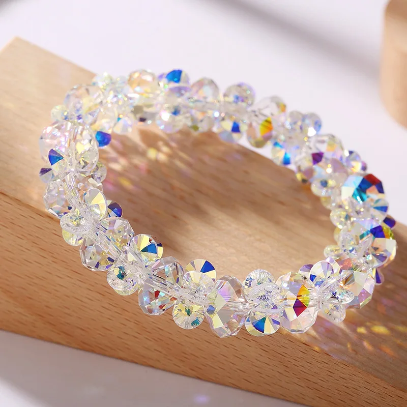 Birthday gift Austrian crystal fashion niche bracelets for women girls Original design simple and generous trendy jewelry
Birthday gift Austrian crystal fashion niche bracelets for women girls Original design simple and generous trendy jewelry
