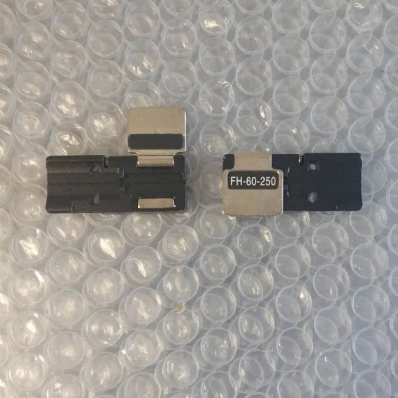 1 Pair FH-60-250 Optic Fiber Fusion Splicers Single Core Bare Fiber Clamps Fiber Holder FSM-60R 70R 60S 22S 80S 62C
1 Pair FH-60-250 Optic Fiber Fusion Splicers Single Core Bare Fiber Clamps Fiber Holder FSM-60R 70R 60S 22S 80S 62C