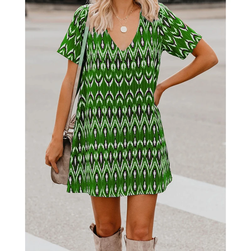Casual V Neck Print Loose Short Sleeve Dresses Women 21 Summer New Fashion Large Size Purple Green Brown Blue Feminina CX1534
Casual V Neck Print Loose Short Sleeve Dresses Women 21 Summer New Fashion Large Size Purple Green Brown Blue Feminina CX1534