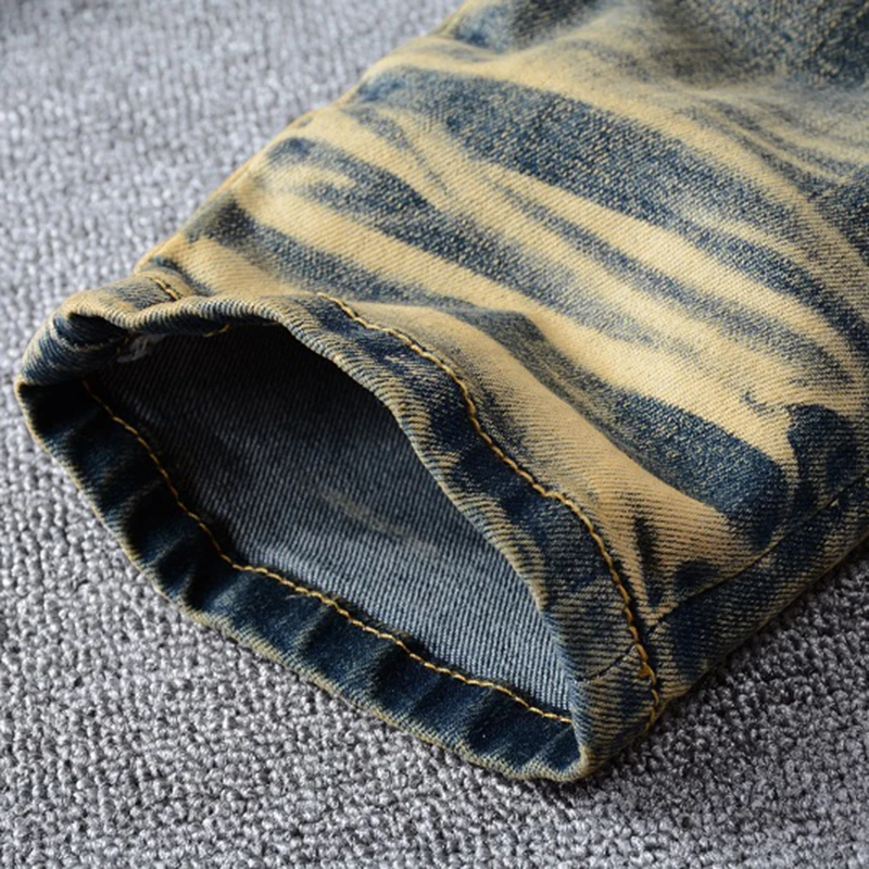 Men's Vintage Snake Embroidered Ripped Jeans Hip Hop Streetwear Stretch Slim Denim Pants Fashion Hole Jeans for Male R3371
Men's Vintage Snake Embroidered Ripped Jeans Hip Hop Streetwear Stretch Slim Denim Pants Fashion Hole Jeans for Male R3371