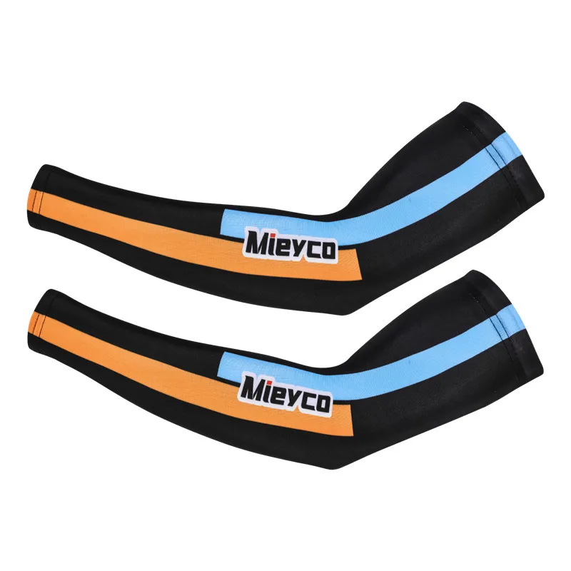 Breathable UV Protection Running Arm Sleeves Basketball Fitness Armguards Sports Cycling Arm Warmers Dropshipping
Breathable UV Protection Running Arm Sleeves Basketball Fitness Armguards Sports Cycling Arm Warmers Dropshipping
