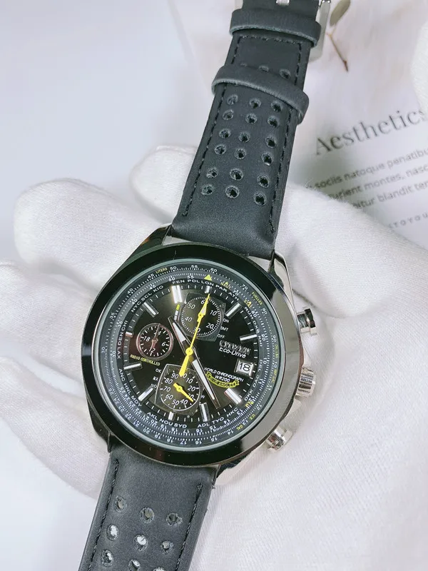 2021 New Fashion World cronografo Fancy Watch orologi da polso automatici Blue angeli con confezione regalo
2021 New Fashion World cronografo Fancy Watch orologi da polso automatici Blue angeli con confezione regalo