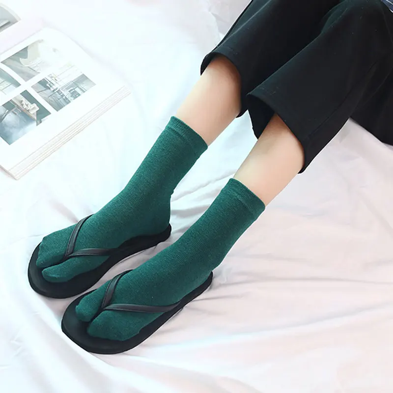 Candy Color Split Toe Socks Women Multicolor Japanese Middle Tube Tabi Pile Geta Socks Girls Flip Flop Two Fingers Cotton Socks
Candy Color Split Toe Socks Women Multicolor Japanese Middle Tube Tabi Pile Geta Socks Girls Flip Flop Two Fingers Cotton Socks