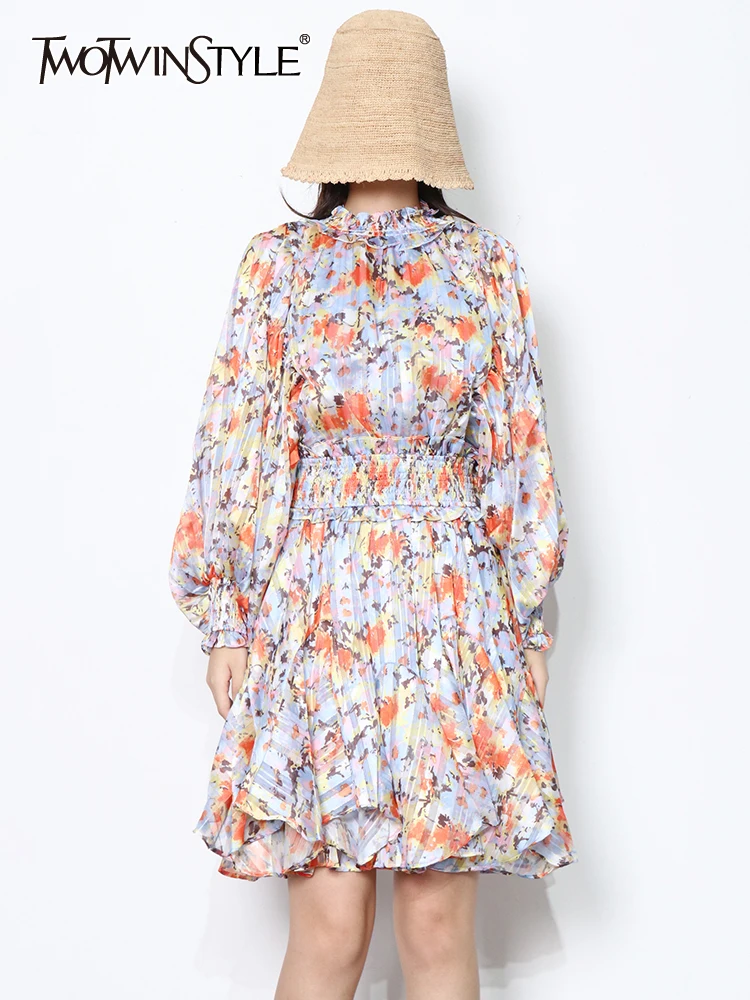 TWOTWINSTYLE Vintage Print Tunic Autumn Dress For Women Stand Collar Lantern Sleeve High Waist Hit Color Dresses Female Fashion
TWOTWINSTYLE Vintage Print Tunic Autumn Dress For Women Stand Collar Lantern Sleeve High Waist Hit Color Dresses Female Fashion