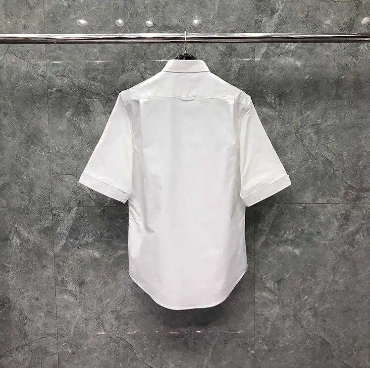 Рубашка мужская с отложным воротником, в полоску, однотонная 
Рубашка мужская с отложным воротником, в полоску, однотонная