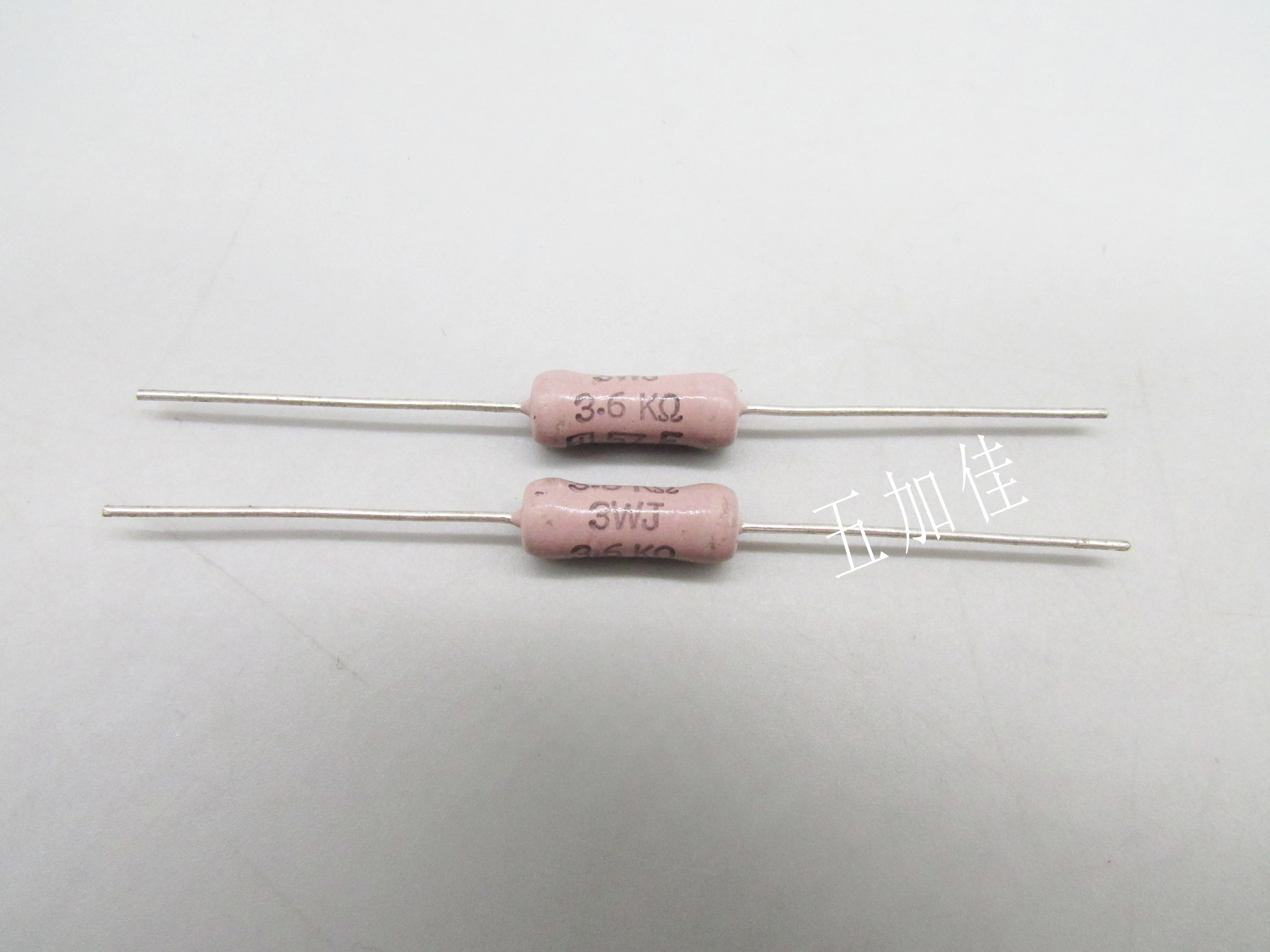 Оригинальный новый 100% RSS03J3601A640NH 3 Вт 3,6 K 5% 5,5x15 мм высокомощный металлоксидный пленочный резистор (индуктор) 
Оригинальный новый 100% RSS03J3601A640NH 3 Вт 3,6 K 5% 5,5x15 мм высокомощный металлоксидный пленочный резистор (индуктор)