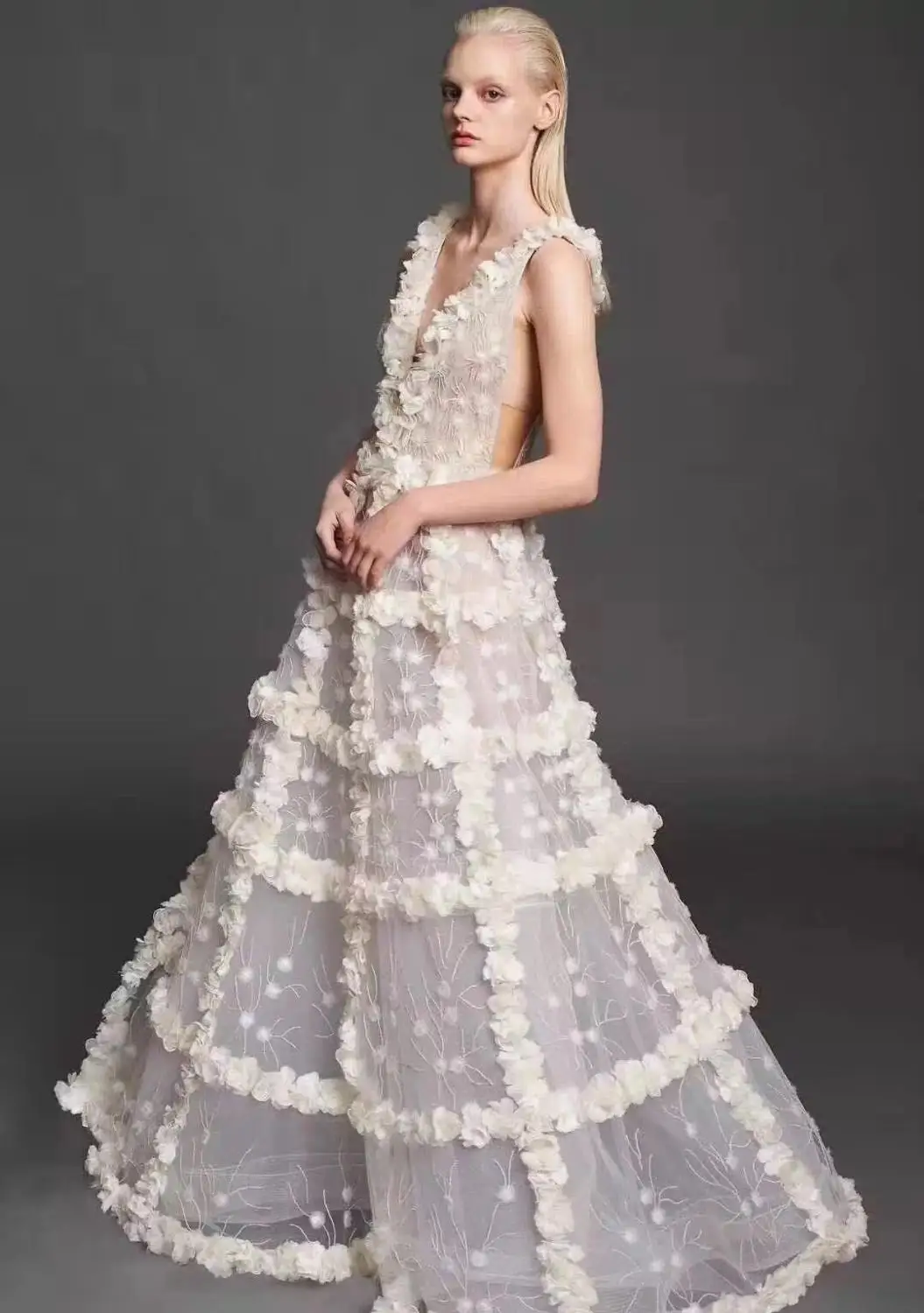 5yards/bag Cross pattern pattern three-dimensional flower fashion embroidery cloth used for wedding dress design JC74#
5yards/bag Cross pattern pattern three-dimensional flower fashion embroidery cloth used for wedding dress design JC74#