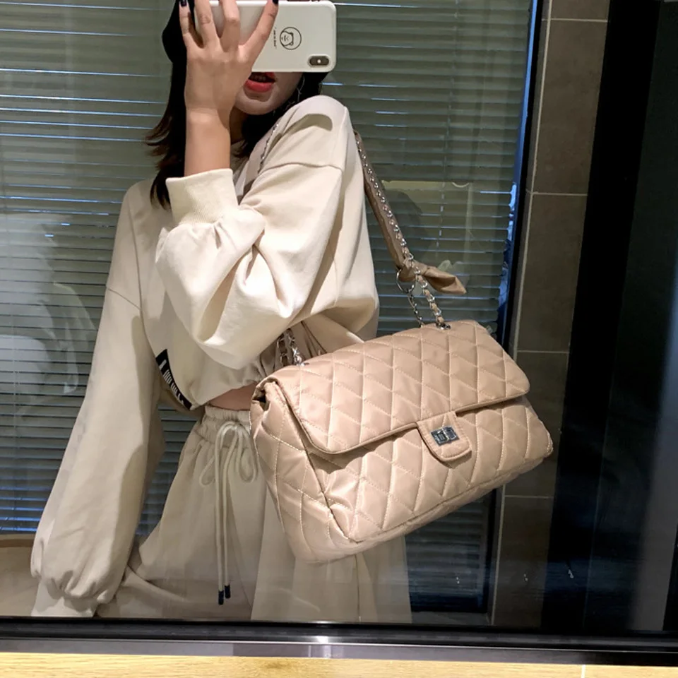 2021 Winter Women Shoulder Messenger Bag Large Crossbody Bags Ladies Luxury Purses and Handbags Fashion Simple Diamond Chain Bag
2021 Winter Women Shoulder Messenger Bag Large Crossbody Bags Ladies Luxury Purses and Handbags Fashion Simple Diamond Chain Bag