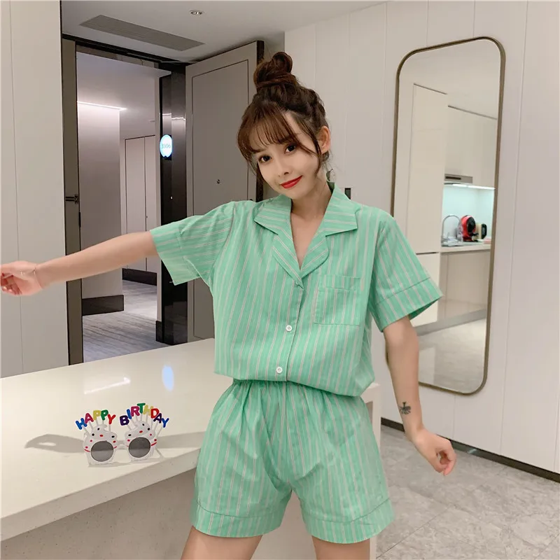 INS Fresh Striped Cotton Linen Pajamas Women's Summer Short Sleeve Shorts Korean Cardigan Home Wear Two-Piece Suit Thin
INS Fresh Striped Cotton Linen Pajamas Women's Summer Short Sleeve Shorts Korean Cardigan Home Wear Two-Piece Suit Thin