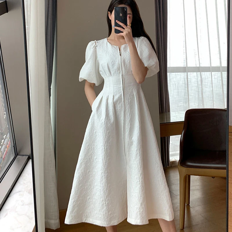 Puff Sleeve White Summer Long Dress Women O-Neck Casual Party Dress Zipper Long Dress Elegant Korean Hepburn Jacquard Floral
Puff Sleeve White Summer Long Dress Women O-Neck Casual Party Dress Zipper Long Dress Elegant Korean Hepburn Jacquard Floral