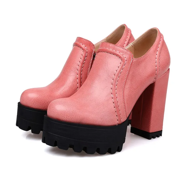 Women's Shoes
Women's Shoes