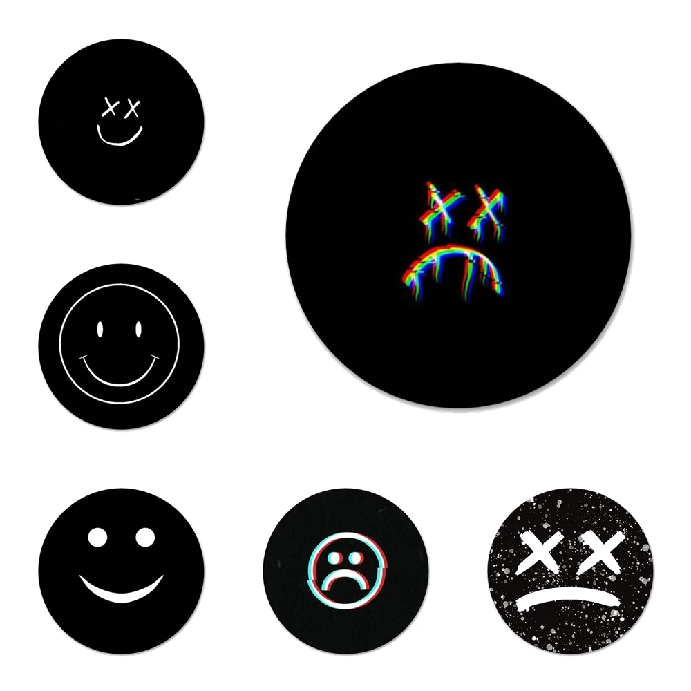 Украшение для одежды и рюкзака с изображением грустного мальчика и счастливого лица
Украшение для одежды и рюкзака с изображением грустного мальчика и счастливого лица