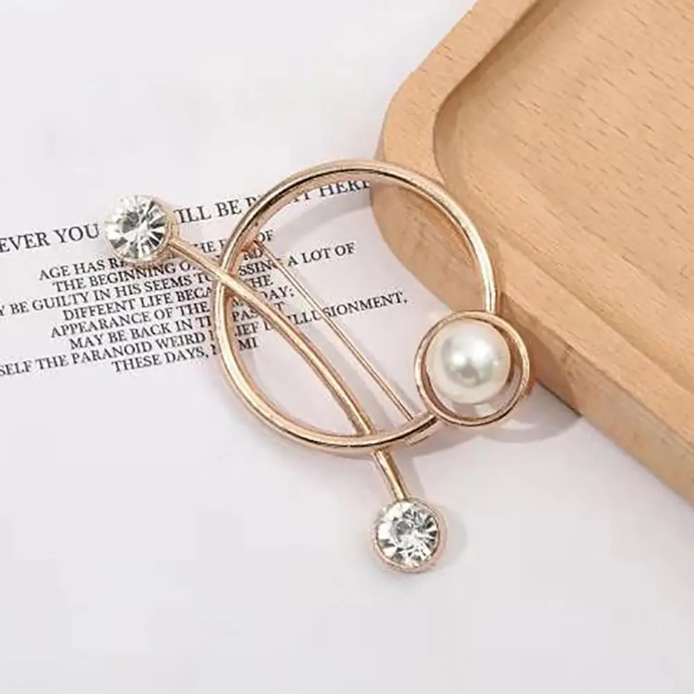 Кольцо-брошь из искусственного жемчуга с защитой от воздействия, универсальное удобное украшение из сплава
Кольцо-брошь из искусственного жемчуга с защитой от воздействия, универсальное удобное украшение из сплава