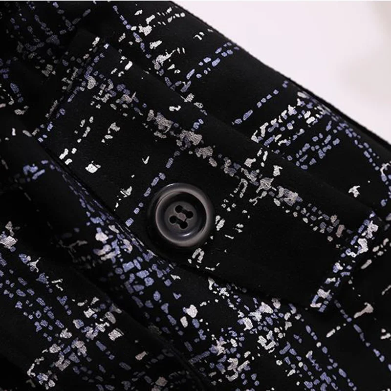 Shiny Hepburn dress suit female plus size 2021 autumn and winter new Korean black dress casual mid-length vest set two-piece
Shiny Hepburn dress suit female plus size 2021 autumn and winter new Korean black dress casual mid-length vest set two-piece