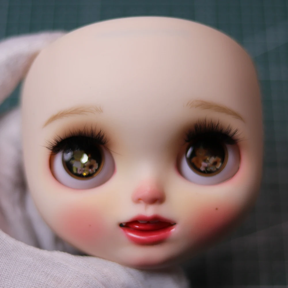 Blyth кукольная пластина с лицом для самостоятельного макияжа blyth, включая заднюю пластину, индивидуальная кукла, Обнаженная, белая кожа 11.21.37
Blyth кукольная пластина с лицом для самостоятельного макияжа blyth, включая заднюю пластину, индивидуальная кукла, Обнаженная, белая кожа 11.21.37