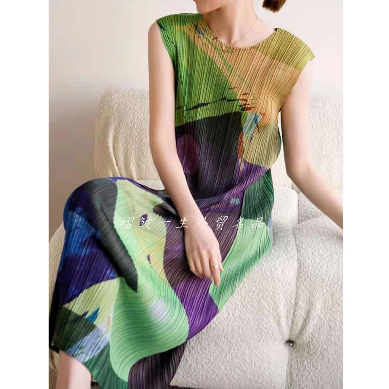 2021 spring new women's printed thin dress Miyak fold Fashionable large size high elasticity slim mid-length Round neck dress
2021 spring new women's printed thin dress Miyak fold Fashionable large size high elasticity slim mid-length Round neck dress